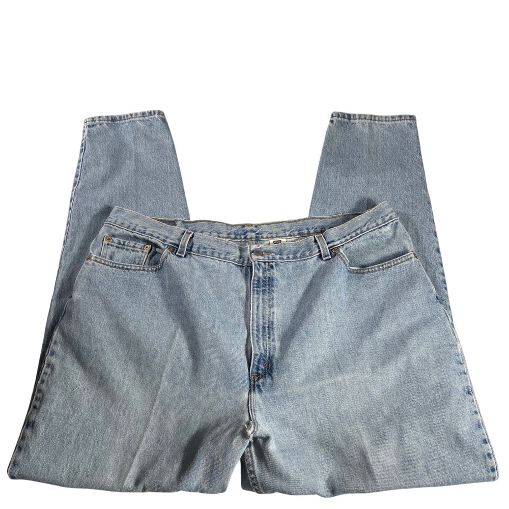 Vintage Levi's 550 Jeans Women's 24W USA Relaxed Tapered Light Wash Distressed